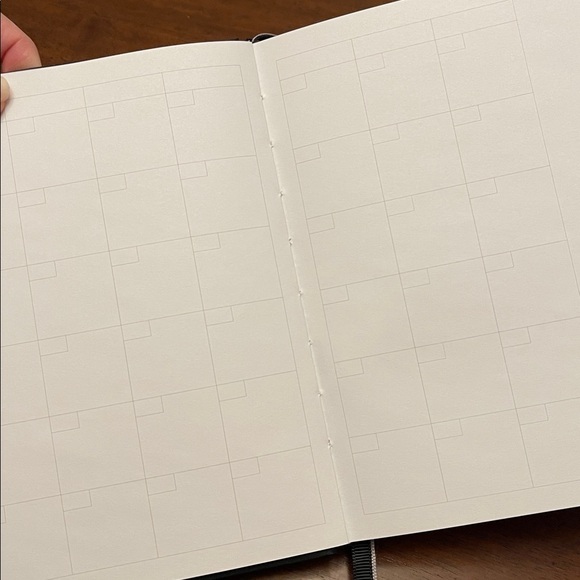 Black, Gray, and Pink B6 undated planners - Picture 6 of 10